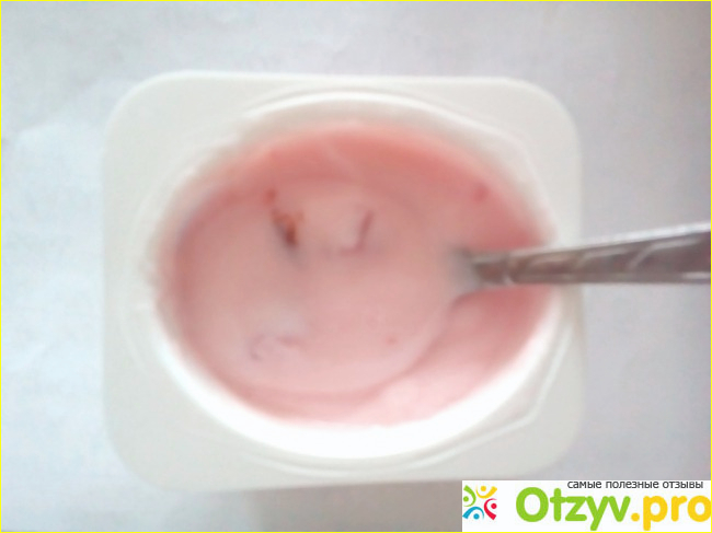 Продукт йогуртный термизированный Савушкин Клубника, 2% фото1