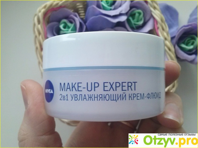 Увлажняющий крем-флюид Nivea Make-up Expert 2 в 1 фото1