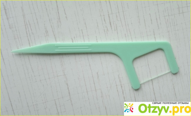 Одноразовая пластиковая зубочистка с зубной нитью Flosstik Мята фото3