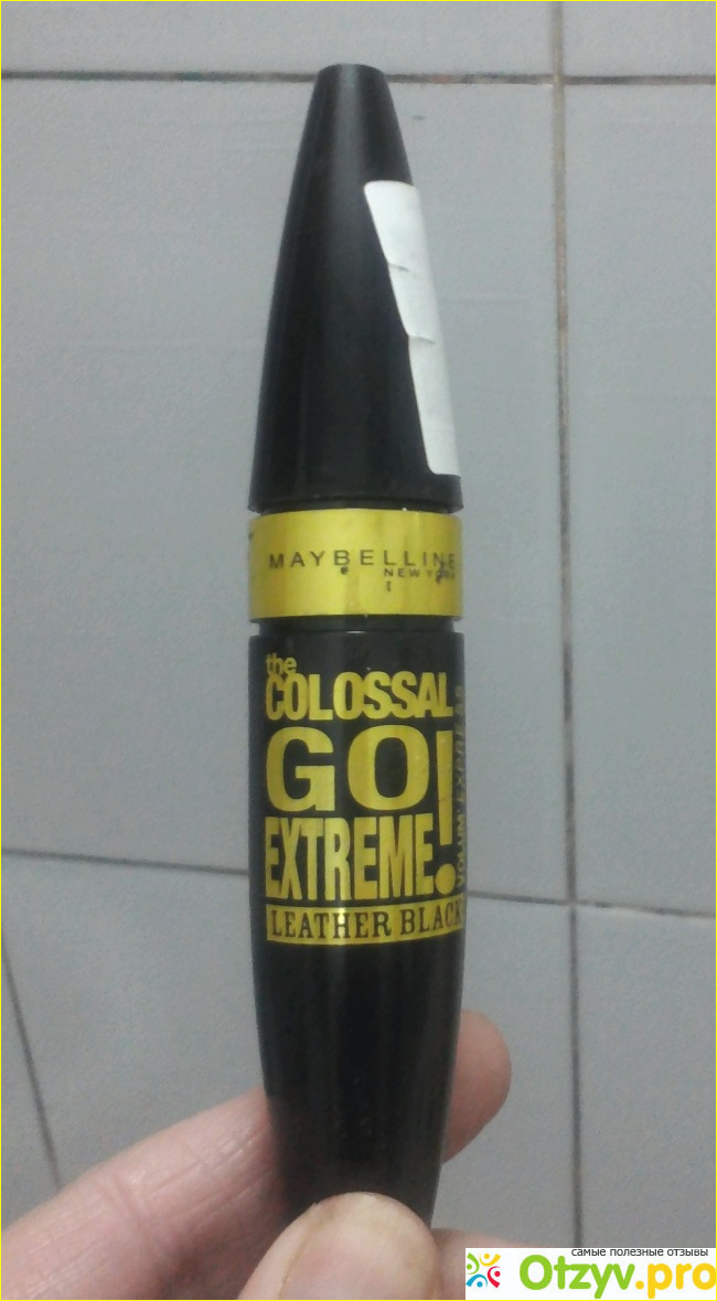 Тушь Maybelline The Colossal Go Extreme Leather Black фото1