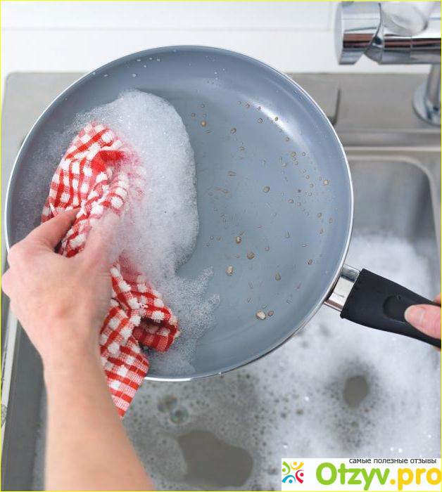 Как почистить сковороду?