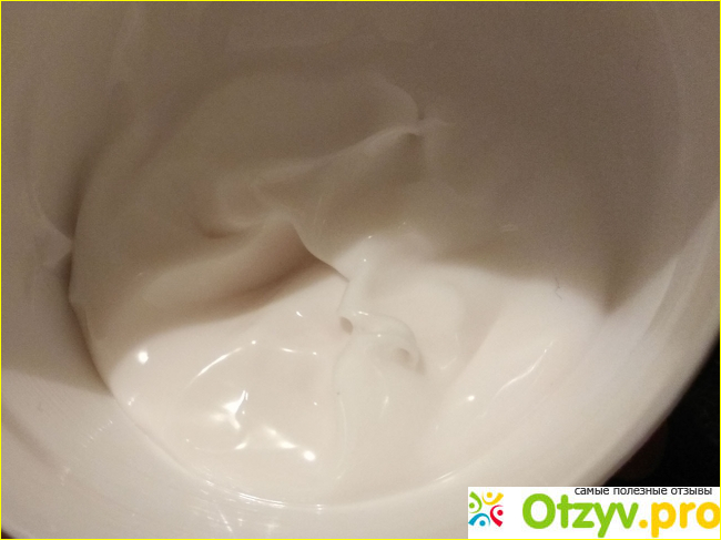 Крем для лица и тела Avon Care Крем для лица рук и тела с йогуртом и медом Увлажнение и обогащение фото1